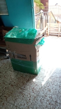 Ventas de 2 cajas de ropa nuevas y de primera calidad