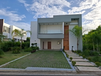 Vendo hermosa villa en playa nueva romana