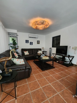????villa estilo rancho en metro country club – juan dolio