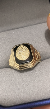 Anillo de la uasd oro 10kt