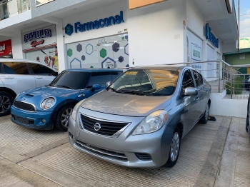 Se vende nissan versa en espaillat