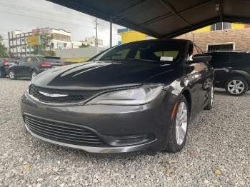 Chrysler 200  2017