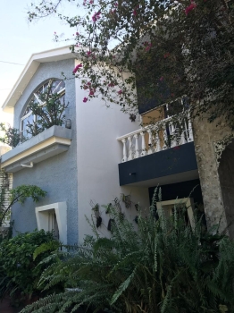 Casa en venta prÓxima al city center – reparto los tres ojos