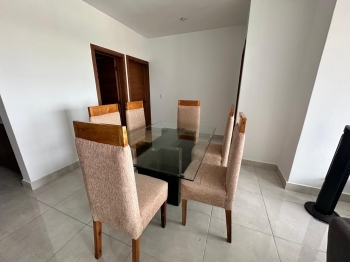 Comedor de 6 sillas con tope de cristal
