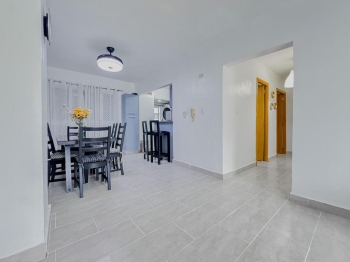 Apartamento en venta en riviera colonial.