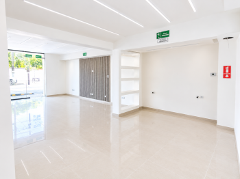 Renta de local comercial en el corazón de naco. zona de alto flujo exc