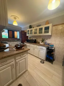 Vendo apartamento en naco primer nivel