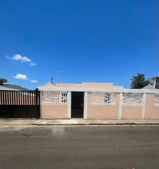 Casa en alquiler en pradera del este.