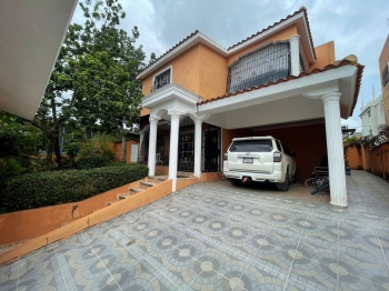 Casa en residencial ciudad del sol pantoja