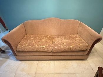Vendo muebles en caoba con su silla y mesas