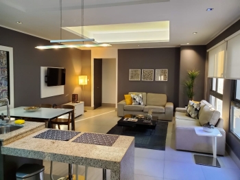 Alquilo apartamento en piantini amueblado de 1 habitación7mo nivel