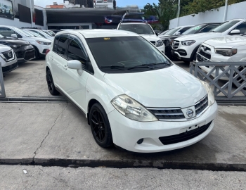 Nissan tiida 2011