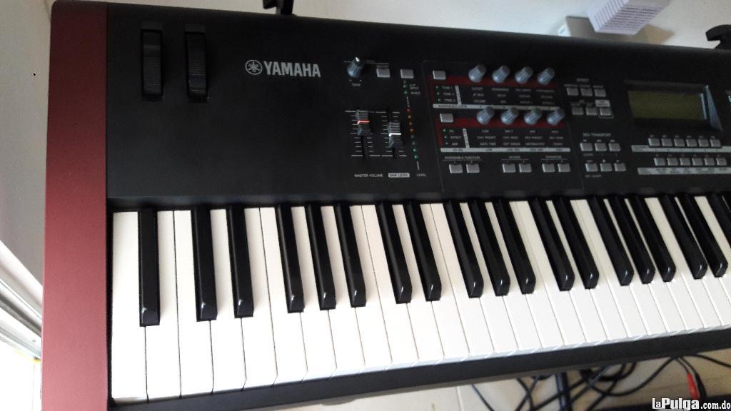 Piano Yamaha Motif MOXF8 Foto 6351900-3.jpg