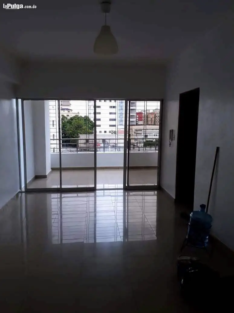 Apartamento En Sector Evaristo Morales - Dn 3 Habitaciones 2 Parqueos