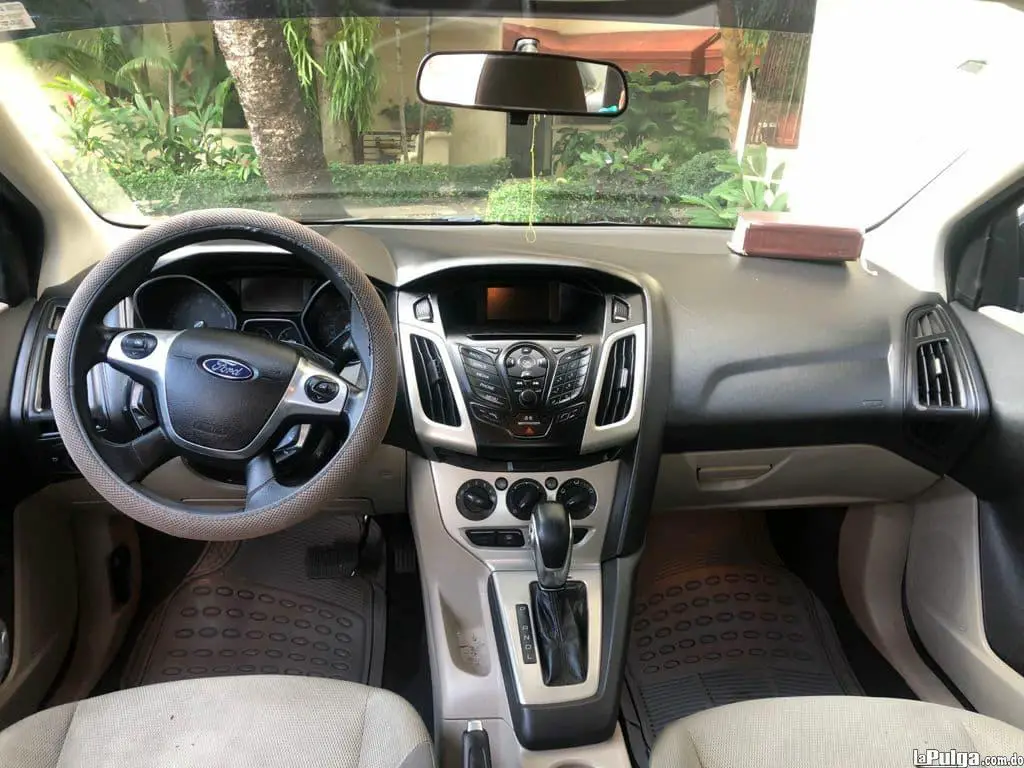 Ford Focus Gris En Venta Carros Foto 6998616-3.jpg