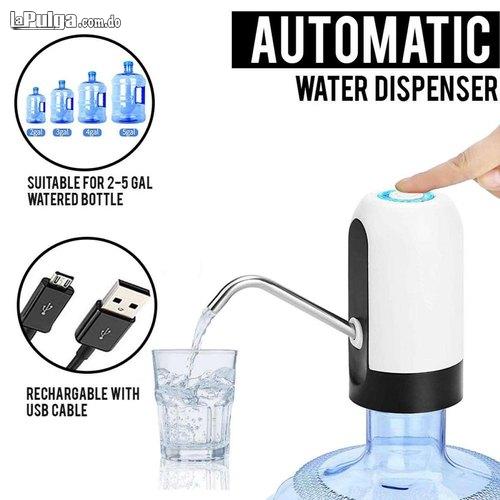 Dispensador de agua recargable extrae agua del botellon de manera aut Foto 7108582-2.jpg
