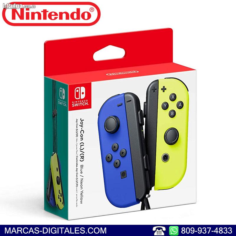 Nintendo Switch Set de Controles L/R Joy-Con Azul/Amarillo Foto 7119617-1.jpg