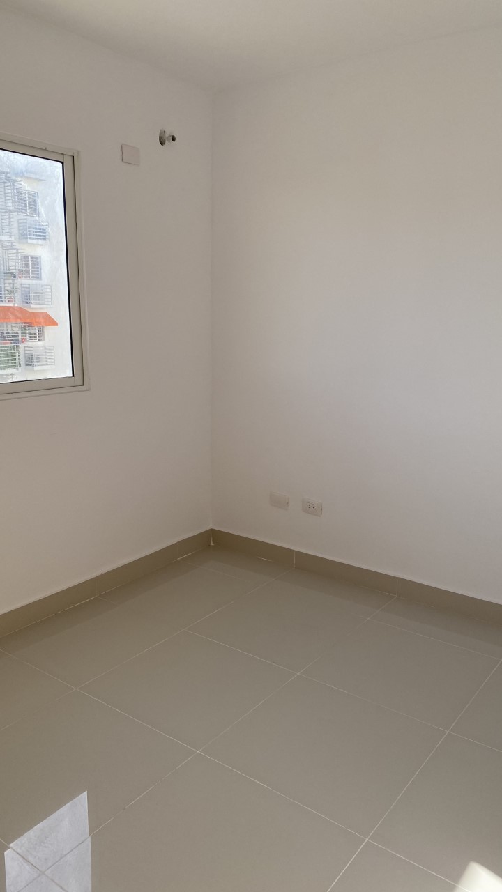 Apartamento en sector SDO - Villa Aura 3 habitaciones 2 parqueos Foto 7124151-15.jpg