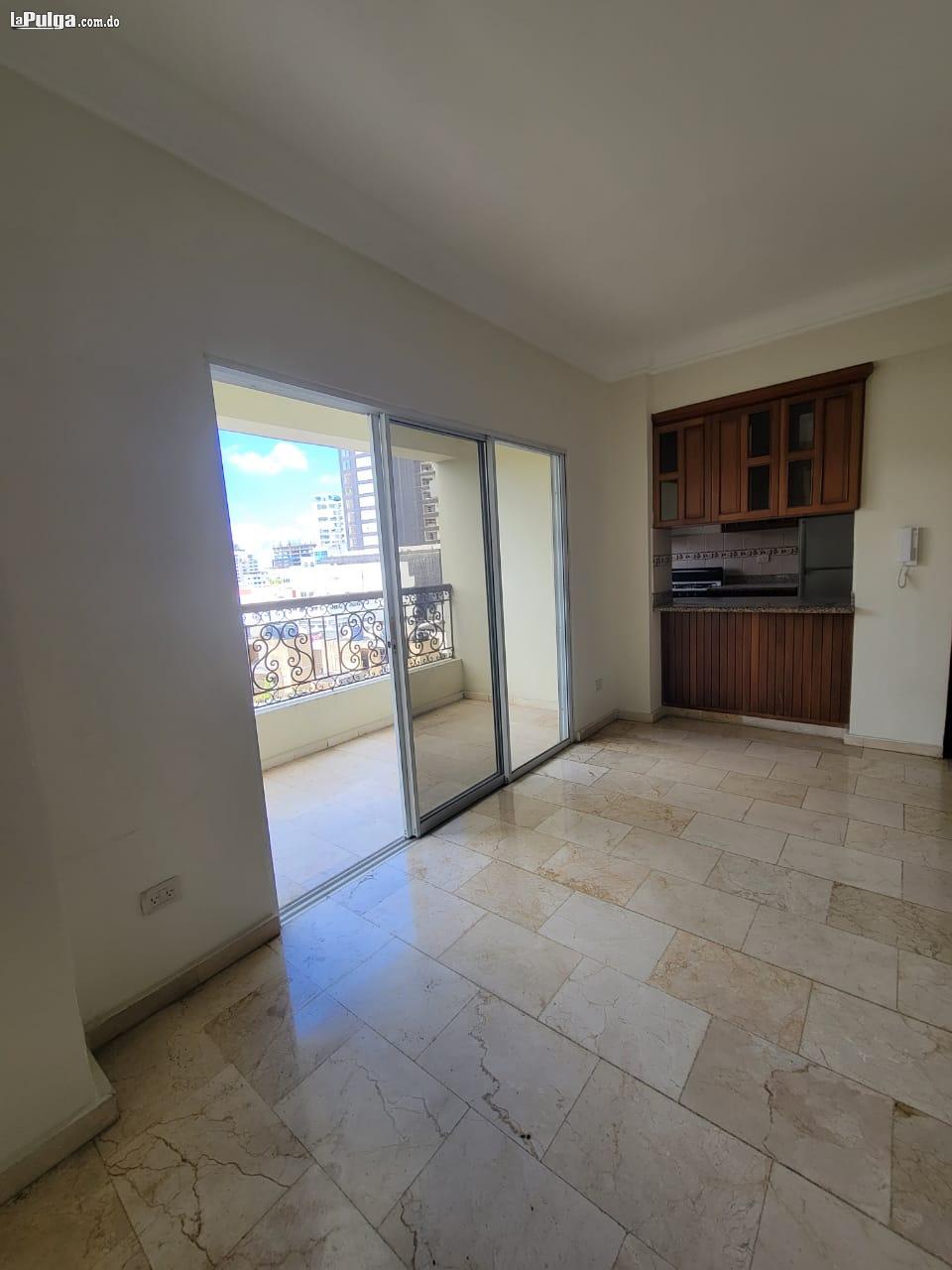 Apartamento en sector DN - Ensanche Piantini 3 habitaciones 2 parqueos Foto 7125086-2.jpg