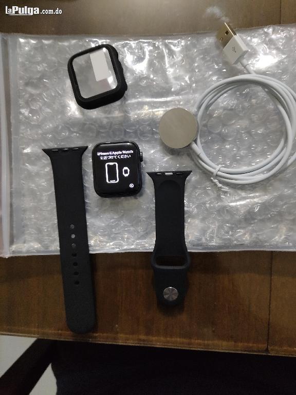 Apple Smartwatch Foto 7133494-2.jpg