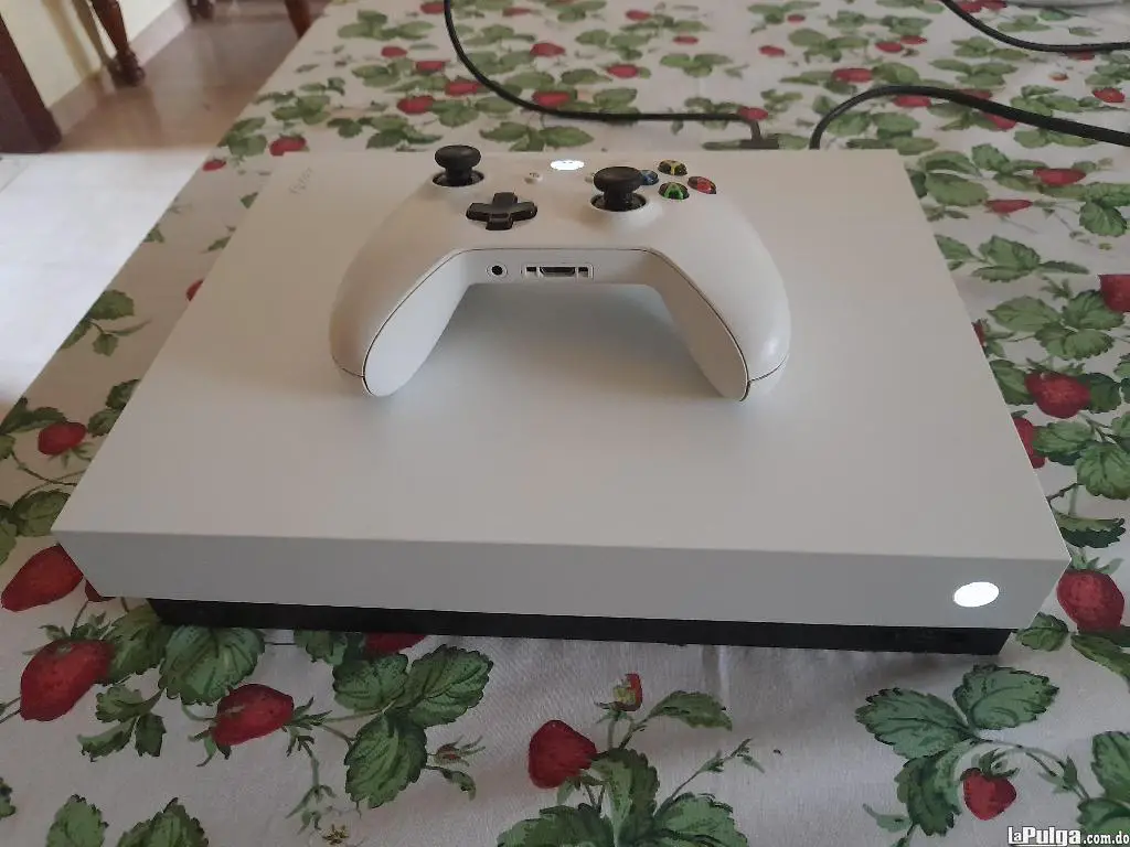 Xbox One X Foto 7140780-3.jpg