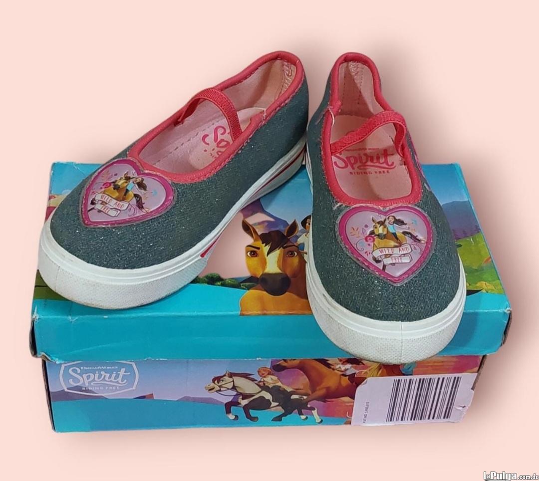 Zapatos para niña  en La Concepción de La Vega Foto 7151791-1.jpg