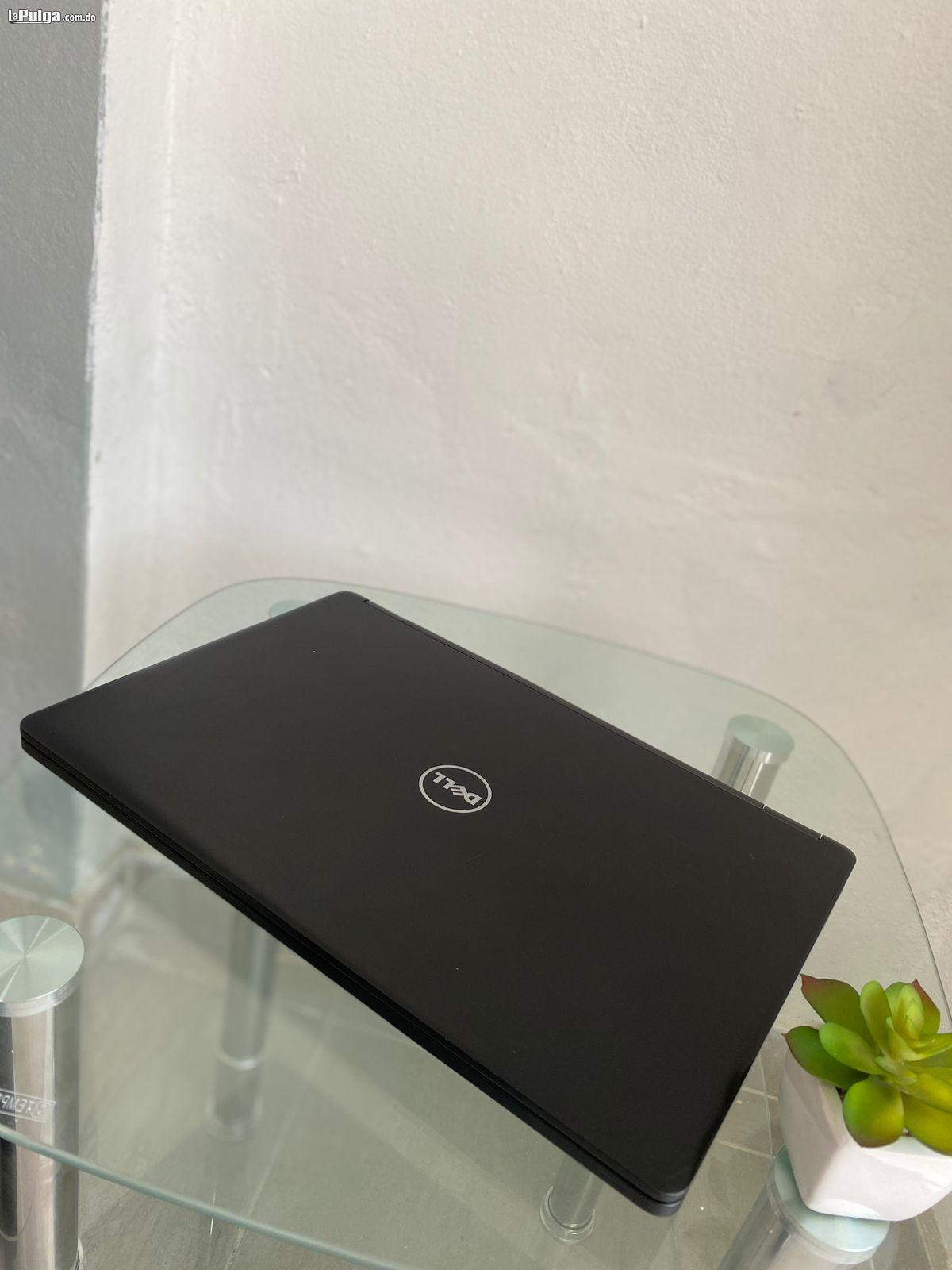 laptop Lenovo ThinkPad x250 - Intel Core i5 5th Gen 5300U / 2.30 GHz Foto 7152087-3.jpg