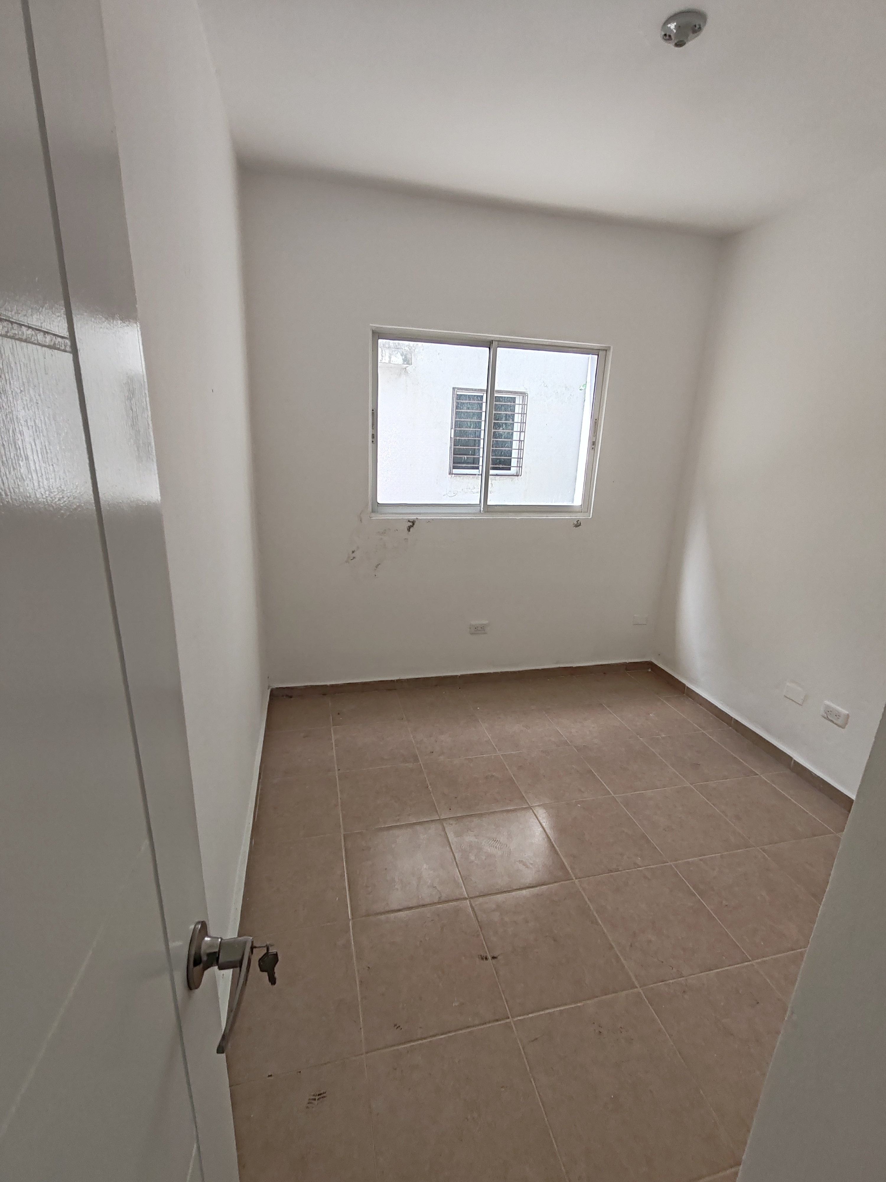 Rento 3er piso Vista Hermosa Santo Domingo Este  Foto 7156224-9.jpg