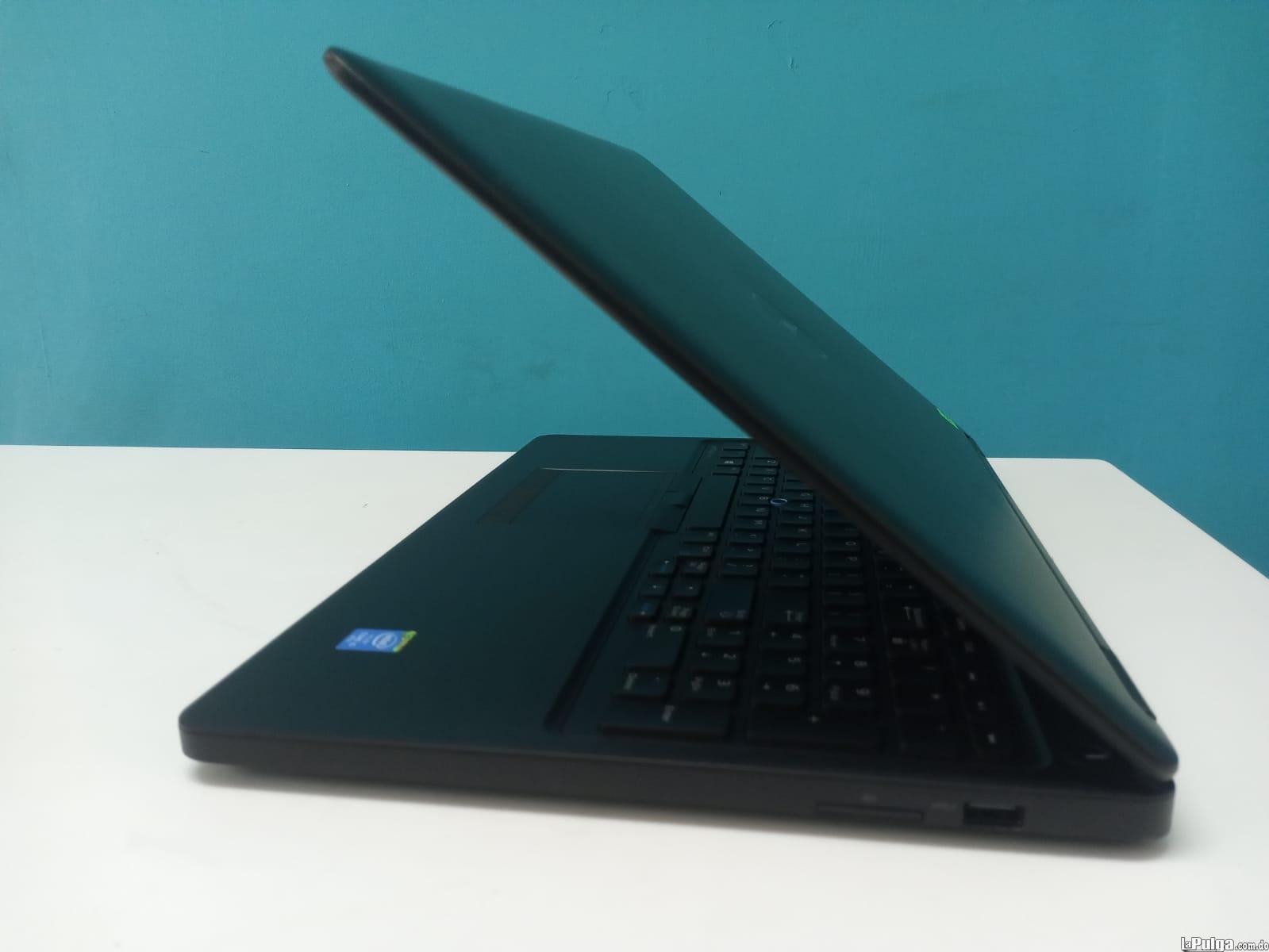 Laptop Dell Latitude E5550 / 5th Gen Intel Core i5 / 8GB DDR3 / 180G Foto 7157744-1.jpg