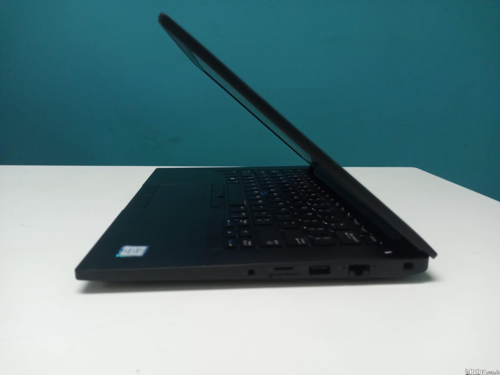 Laptop Dell Latitude 7480 / 6th Gen Intel Core i7 / 8GB DDR4 / 128GB Foto 7160662-3.jpg
