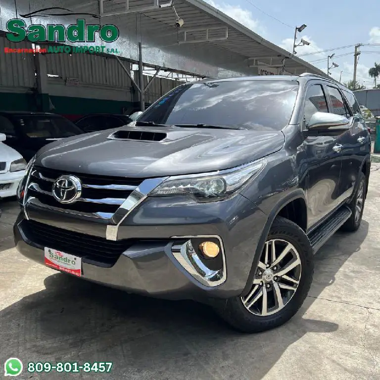 JEEP TOYOTA FORTUNER 2017 Foto 7162851-1.jpg