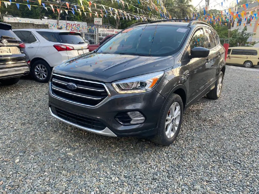 Ford Escape SE Ecoboost 2018 en San Cristóbal Foto 7163676-5.jpg