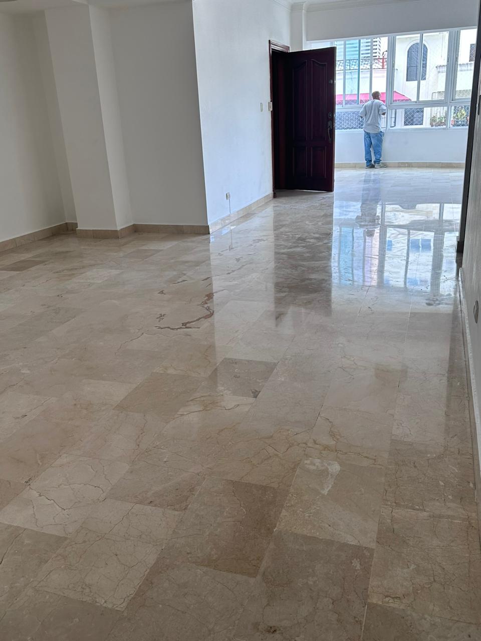 Apartamento en alquiler ubicado en la Ciudad Real. Distrito  Foto 7164421-2.jpg