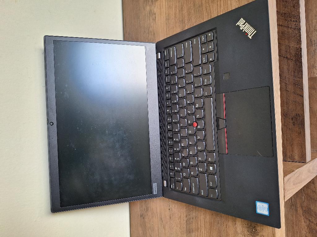 Laptop Lenovo Thinkpad T490 Foto 7168914-3.jpg