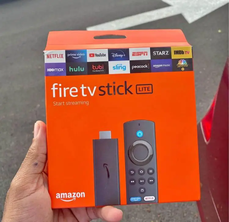 Fire TV stick Lite 2450 Foto 7172145-1.jpg