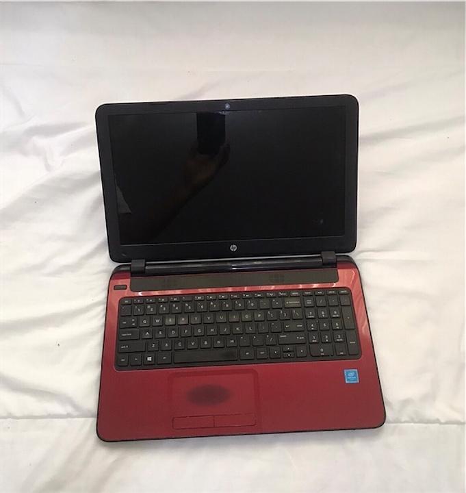 Laptop HP Flyer Red 15.6 15-f272wm Foto 7174671-1.jpg