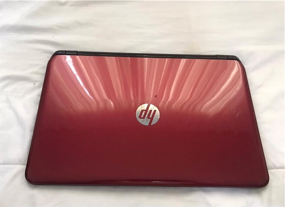 Laptop HP Flyer Red 15.6 15-f272wm Foto 7174671-2.jpg