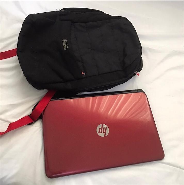 Laptop HP Flyer Red 15.6 15-f272wm Foto 7174671-3.jpg