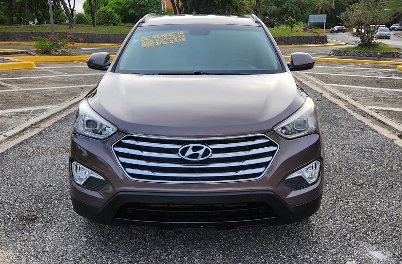 Se Vende Hyundai Grand Santa Fe GLS 2014.- 4x4.- 7 pasageros Foto 7184785-2.jpg