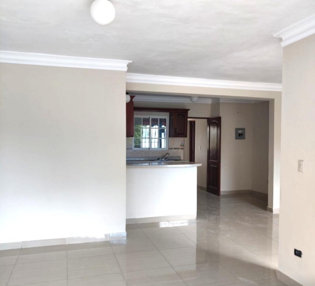 ESTUPENDO APTO 3ER.PISO ALQUILER ENS OZAMA Foto 7189323-1.jpg