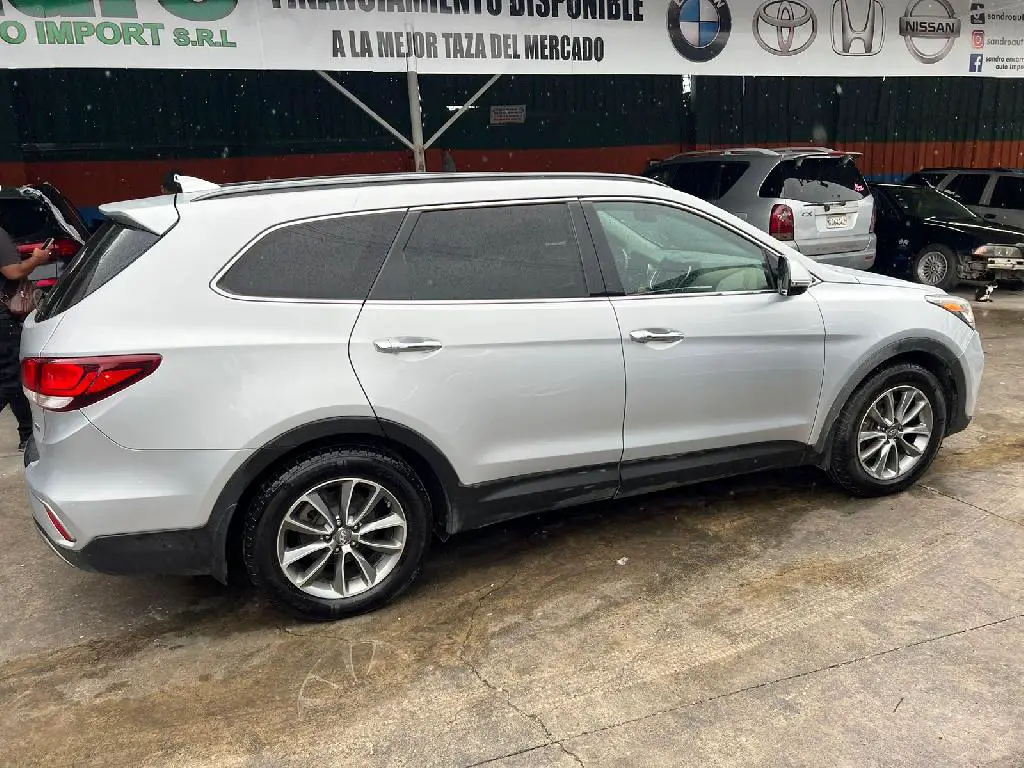 HYUNDAI SANTA FE XL SE 2019 Foto 7189802-5.jpg