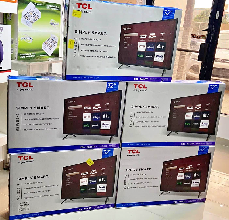 TCL.ROKU TV SMART TV 1080P FULL HD LED 3SERIES DE 32 PULG Foto 7192805-2.jpg