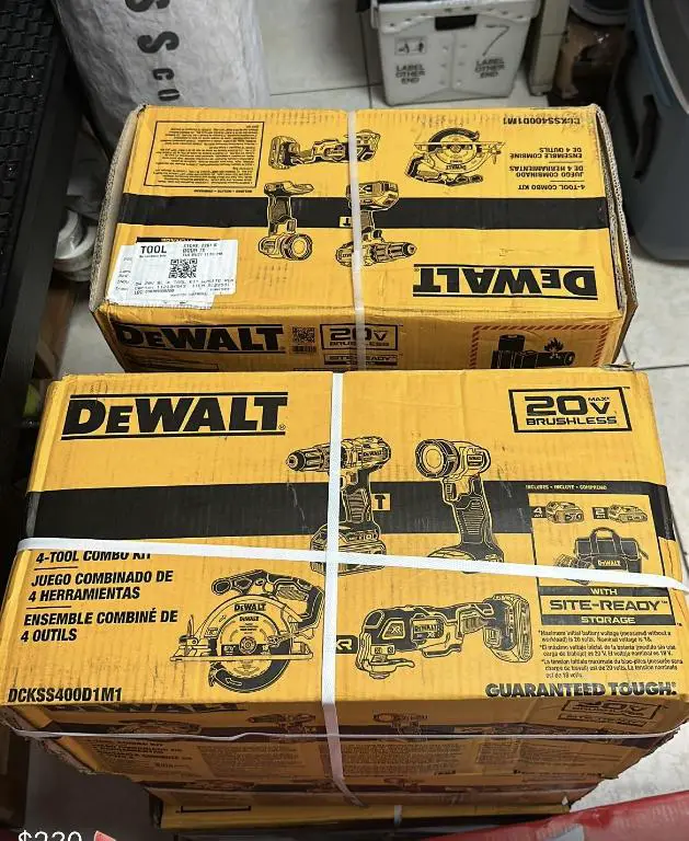 Vendo juego de cuatro herramienta DeWalt taladro y varios Foto 7194373-1.jpg