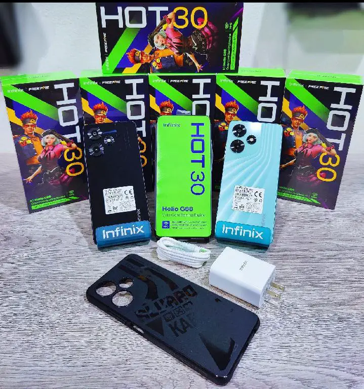 INFINIX HOT 30 FREE FIRE 256GB 6GB RAM Foto 7196107-1.jpg