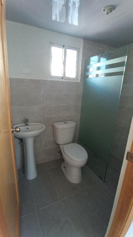 Apartamento con Piscina y 2 parqueos Foto 7196184-n5.jpg