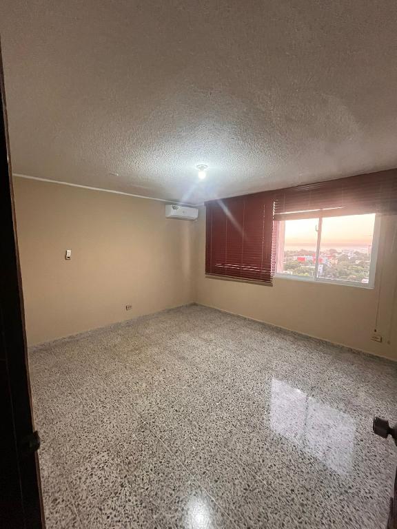 1438 ALQUILER DE APARTAMENTO -GAZCUE Foto 7201972-16.jpg