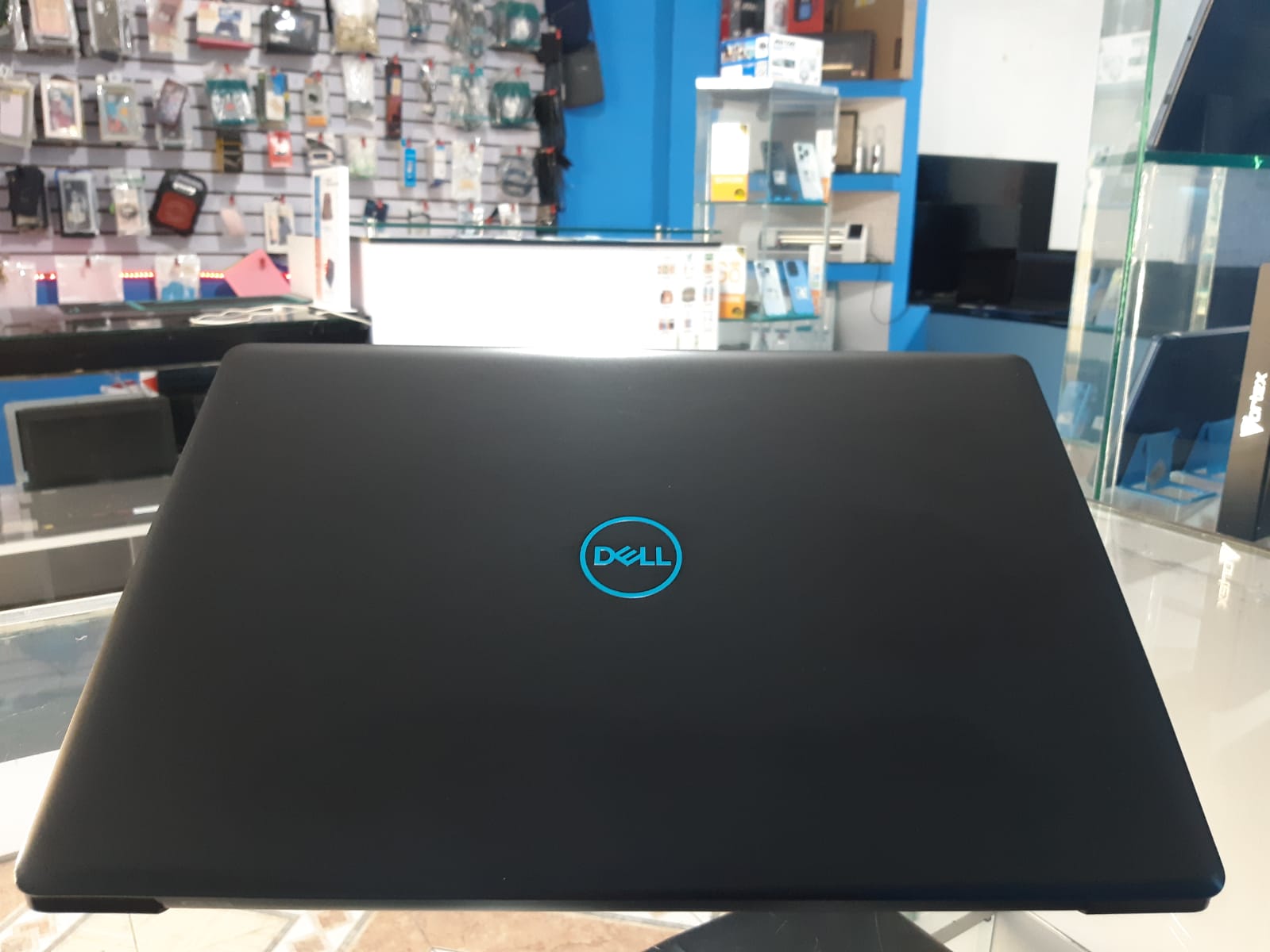 Laptop DELL G3 3579 intel core i5 8va Gen. 128SSD 1TB HDD 15.6” Foto 7203724-4.jpg