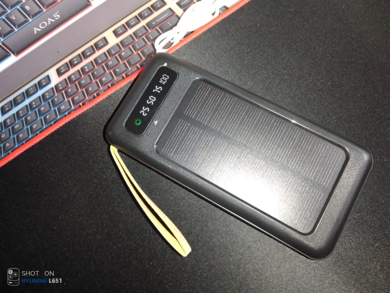 Cargador portátil con panel solar y cable de todo tipo  Foto 7209610-1.jpg