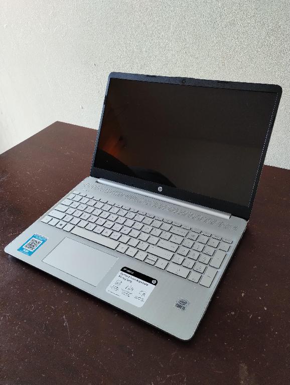 Laptop HP 15 Touch Core i5-10th Gen 256GB SSD 16GB RAM Windows 11 Inte Foto 7215867-2.jpg