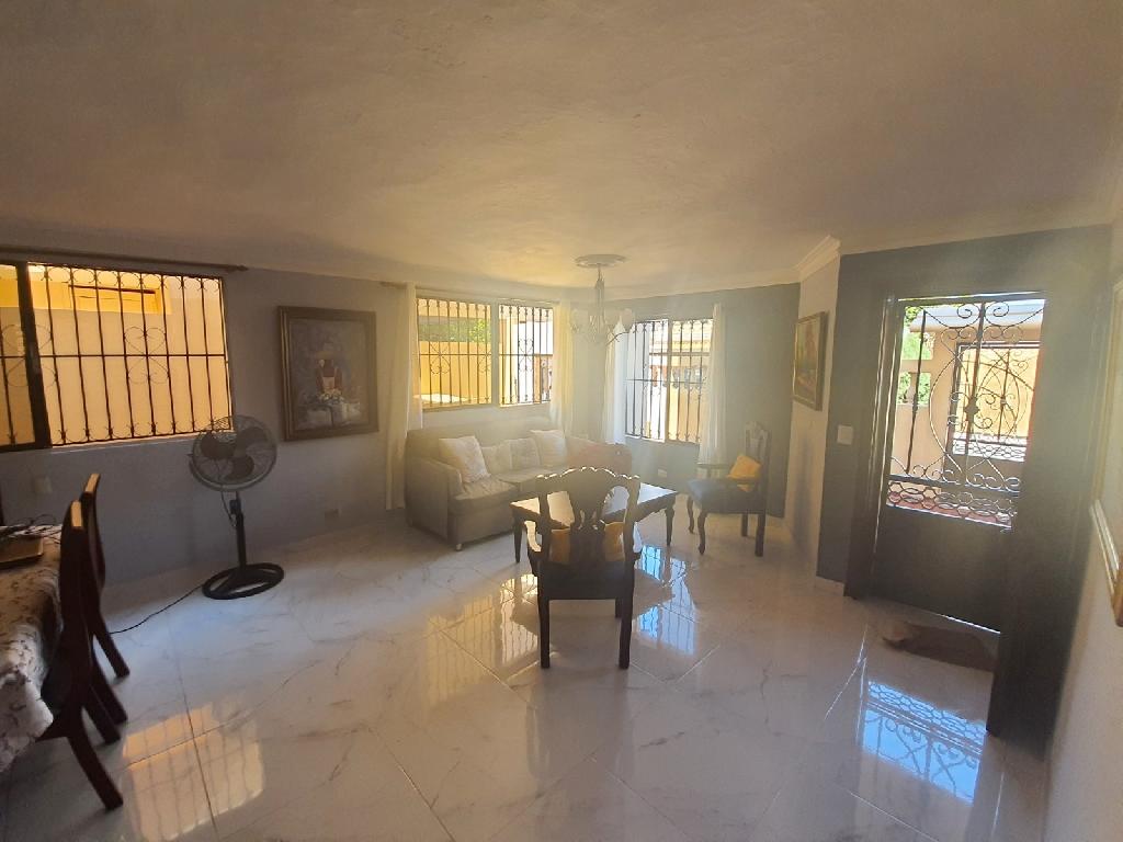 Vendo excelente casa de 2 niveles en zona residencial en la Independen Foto 7218479-7.jpg
